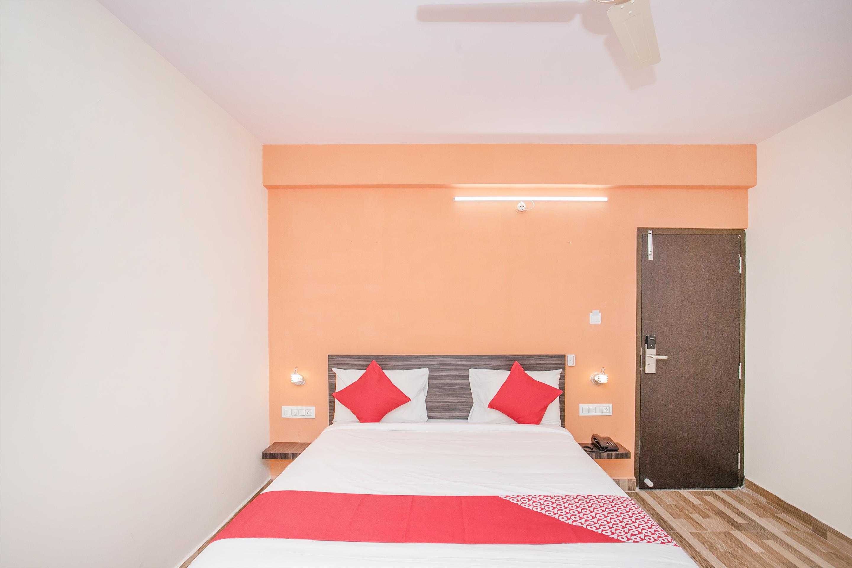 Oyo Hotel Pmr Near Ascendas Park Square Mall Bangalore Dış mekan fotoğraf