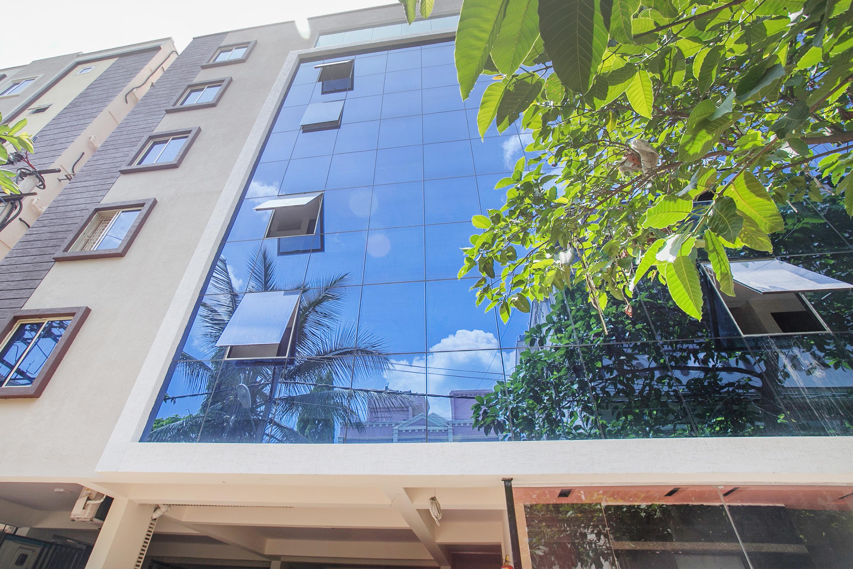 Oyo Hotel Pmr Near Ascendas Park Square Mall Bangalore Dış mekan fotoğraf