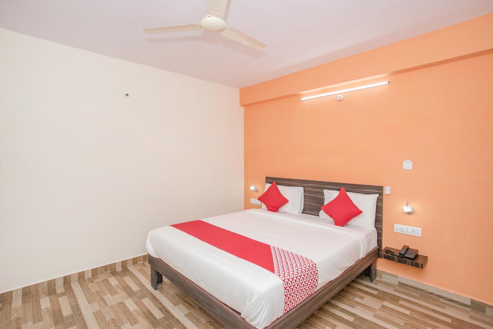 Oyo Hotel Pmr Near Ascendas Park Square Mall Bangalore Dış mekan fotoğraf